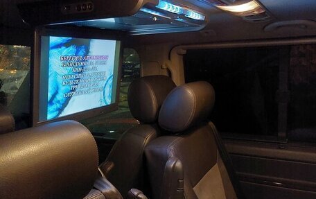 Volkswagen Multivan T5, 2013 год, 2 400 000 рублей, 10 фотография