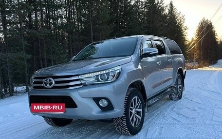 Toyota Hilux VIII, 2016 год, 3 400 088 рублей, 10 фотография