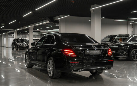 Mercedes-Benz E-Класс, 2020 год, 4 190 000 рублей, 4 фотография