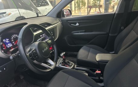 KIA Rio IV, 2022 год, 1 695 000 рублей, 6 фотография