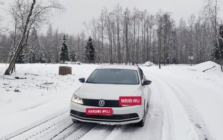 Volkswagen Jetta VI, 2016 год, 1 080 000 рублей, 2 фотография