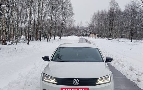 Volkswagen Jetta VI, 2016 год, 1 080 000 рублей, 3 фотография