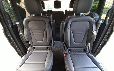 Mercedes-Benz V-Класс, 2024 год, 13 280 000 рублей, 8 фотография