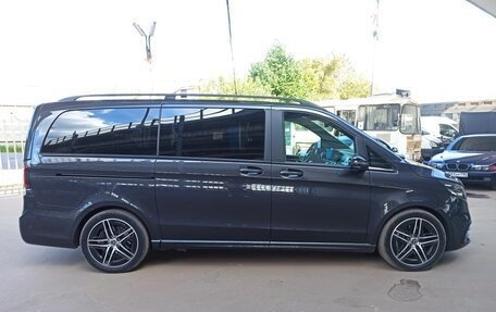 Mercedes-Benz V-Класс, 2024 год, 13 280 000 рублей, 3 фотография