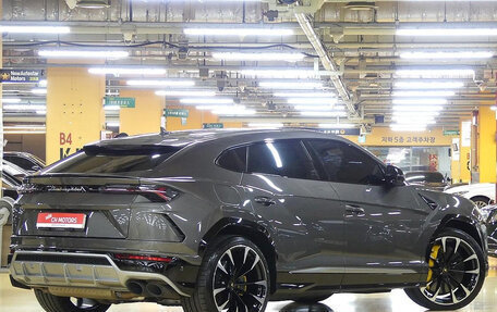 Lamborghini Urus I, 2021 год, 21 121 000 рублей, 4 фотография