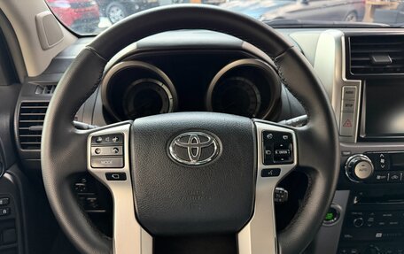 Toyota Land Cruiser Prado 150 рестайлинг 2, 2012 год, 2 600 000 рублей, 12 фотография