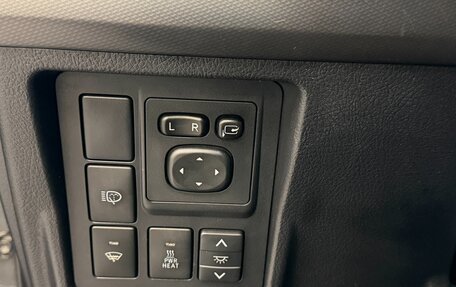 Toyota Land Cruiser Prado 150 рестайлинг 2, 2012 год, 2 600 000 рублей, 11 фотография