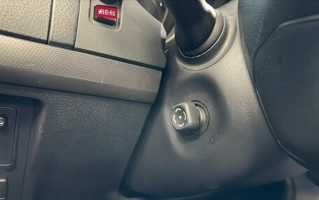 Toyota Land Cruiser Prado 150 рестайлинг 2, 2012 год, 2 600 000 рублей, 15 фотография