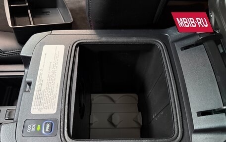 Toyota Land Cruiser Prado 150 рестайлинг 2, 2012 год, 2 600 000 рублей, 31 фотография