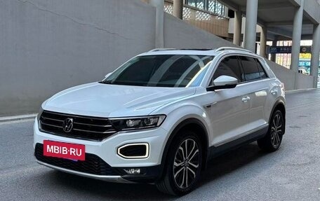 Volkswagen T-Roc I, 2022 год, 1 650 178 рублей, 3 фотография