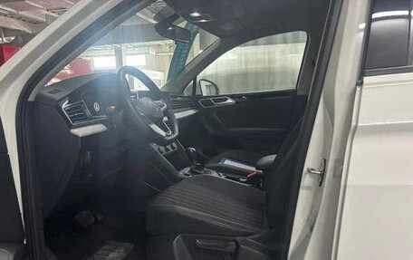 Volkswagen Tiguan II, 2021 год, 2 545 000 рублей, 6 фотография