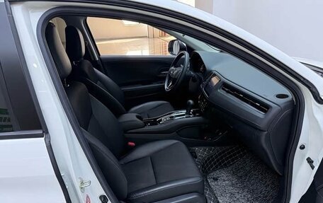 Honda Vezel, 2022 год, 1 700 004 рублей, 8 фотография