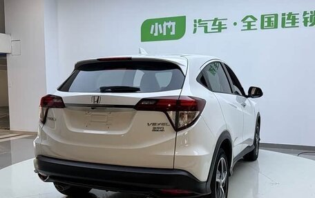 Honda Vezel, 2022 год, 1 700 004 рублей, 7 фотография