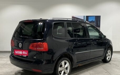 Volkswagen Touran III, 2013 год, 932 000 рублей, 5 фотография