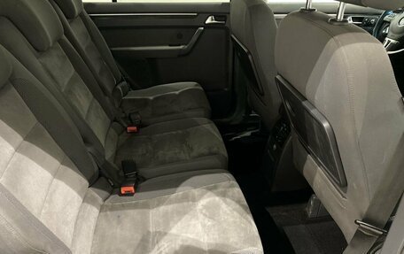 Volkswagen Touran III, 2013 год, 932 000 рублей, 11 фотография