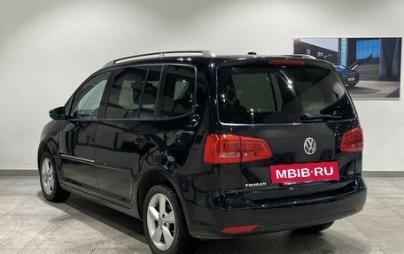 Volkswagen Touran III, 2013 год, 932 000 рублей, 7 фотография