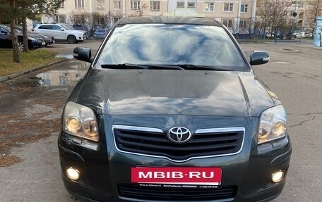 Toyota Avensis III рестайлинг, 2007 год, 730 000 рублей, 2 фотография