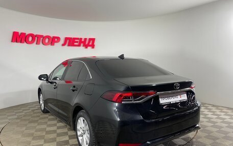Toyota Corolla, 2022 год, 2 300 000 рублей, 4 фотография