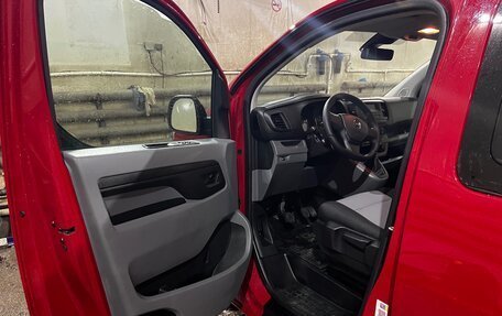 Opel Vivaro, 2019 год, 2 150 000 рублей, 7 фотография