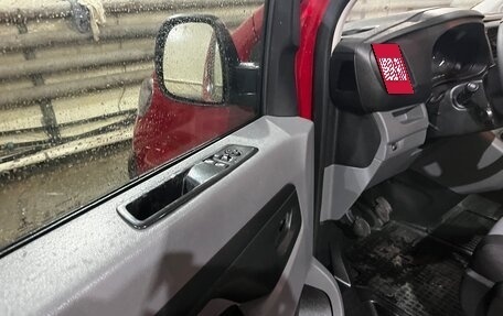 Opel Vivaro, 2019 год, 2 150 000 рублей, 8 фотография