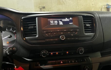 Opel Vivaro, 2019 год, 2 150 000 рублей, 16 фотография