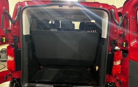 Opel Vivaro, 2019 год, 2 150 000 рублей, 14 фотография