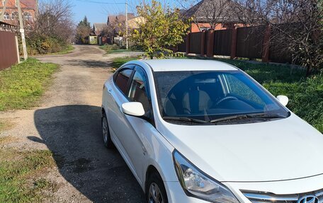 Hyundai Solaris II рестайлинг, 2016 год, 1 000 000 рублей, 5 фотография