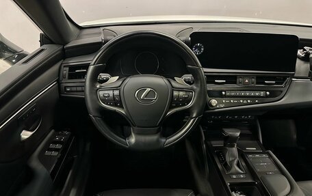 Lexus ES VII, 2021 год, 4 890 000 рублей, 14 фотография