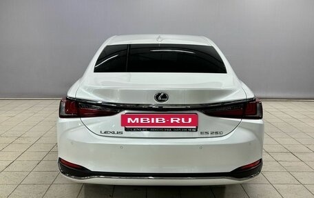 Lexus ES VII, 2021 год, 4 890 000 рублей, 6 фотография