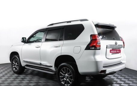 Toyota Land Cruiser Prado 150 рестайлинг 2, 2018 год, 3 990 000 рублей, 7 фотография