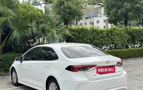 Toyota Corolla, 2022 год, 1 650 000 рублей, 4 фотография