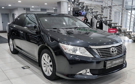 Toyota Camry, 2014 год, 1 695 000 рублей, 3 фотография