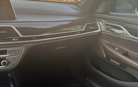 BMW 7 серия, 2018 год, 4 999 999 рублей, 6 фотография