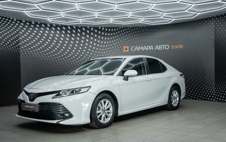 Toyota Camry, 2018 год, 2 040 000 рублей, 1 фотография
