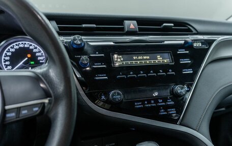 Toyota Camry, 2018 год, 2 040 000 рублей, 12 фотография