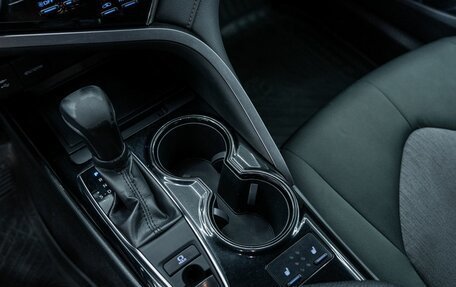 Toyota Camry, 2018 год, 2 040 000 рублей, 13 фотография