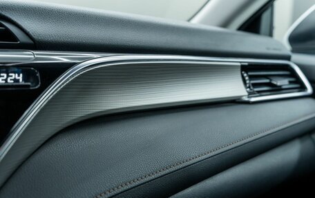 Toyota Camry, 2018 год, 2 040 000 рублей, 14 фотография