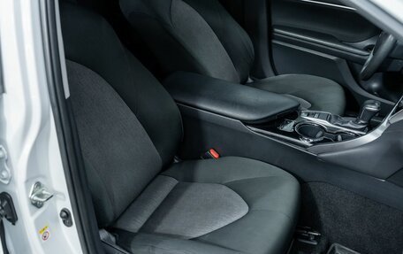 Toyota Camry, 2018 год, 2 040 000 рублей, 18 фотография