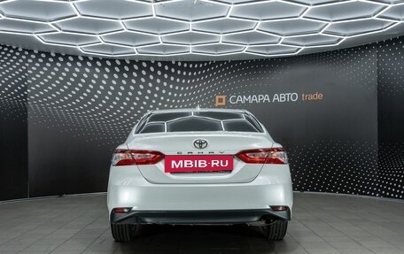 Toyota Camry, 2018 год, 2 040 000 рублей, 7 фотография