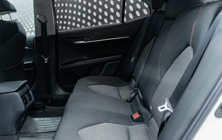 Toyota Camry, 2018 год, 2 040 000 рублей, 20 фотография