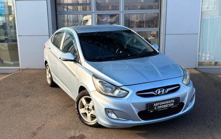 Hyundai Solaris II рестайлинг, 2011 год, 595 000 рублей, 3 фотография