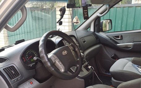 Hyundai Grand Starex Grand Starex I рестайлинг 2, 2008 год, 1 200 000 рублей, 6 фотография