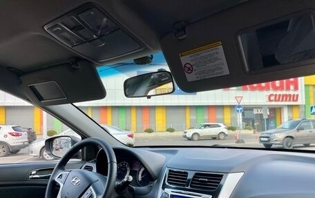 Hyundai Solaris II рестайлинг, 2012 год, 825 000 рублей, 10 фотография