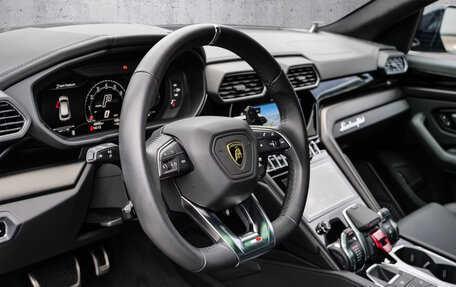 Lamborghini Urus I, 2024 год, 41 900 000 рублей, 9 фотография