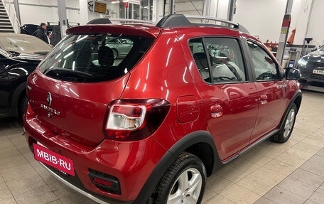 Renault Sandero II рестайлинг, 2014 год, 800 000 рублей, 2 фотография