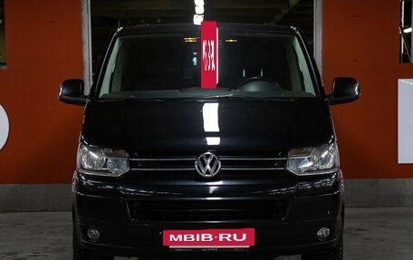 Volkswagen Multivan T5, 2010 год, 2 198 000 рублей, 2 фотография