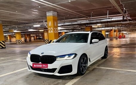 BMW 5 серия, 2020 год, 5 990 000 рублей, 1 фотография