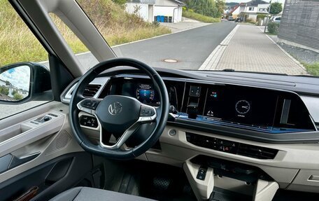 Volkswagen Multivan, 2022 год, 4 758 000 рублей, 4 фотография