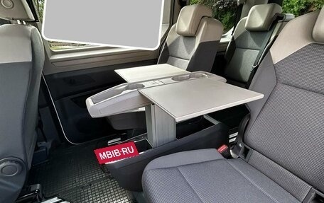 Volkswagen Multivan, 2022 год, 4 758 000 рублей, 6 фотография