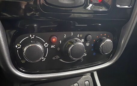 Renault Duster I рестайлинг, 2012 год, 929 000 рублей, 11 фотография